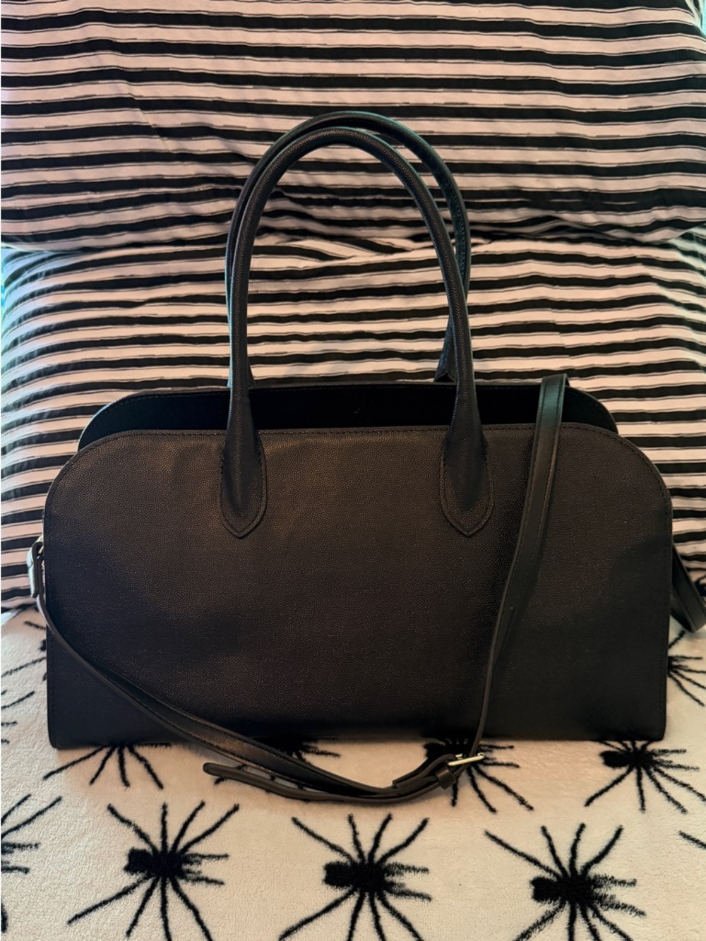 Classic Black Women's Tote Bag with Removable Strap